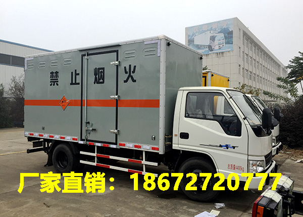 江鈴煙花運(yùn)輸車(chē)